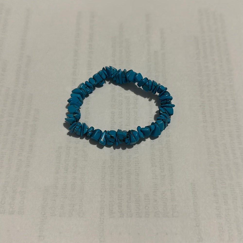 Turquoise chips bracelet